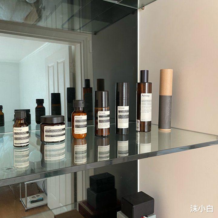 他的58㎡小房子，用了23万成本被朋友嗤笑，一进门不想走了！