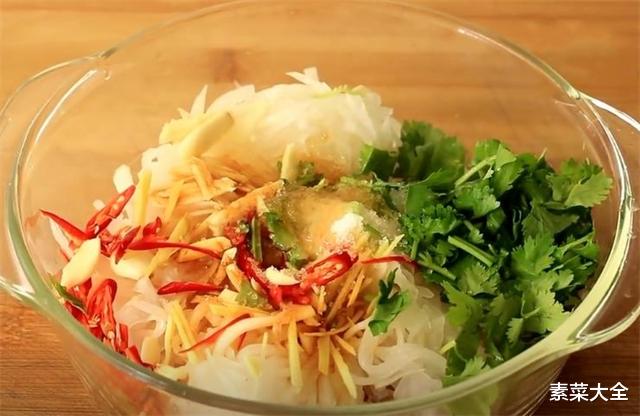 直发 萝卜超好吃的做法,饭店26元一盘,在家3元搞定,常吃减肥又减脂