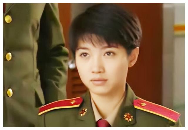 军人|醒醒吧！拜托某些人就别演中国军人了，这8位演员扮起来才像军人