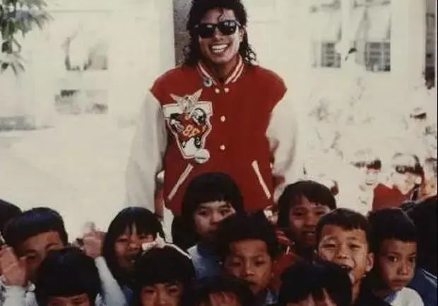 迈克尔·杰克逊|?1987年，迈克尔杰克逊在广东中山农村，度过了特殊的一天