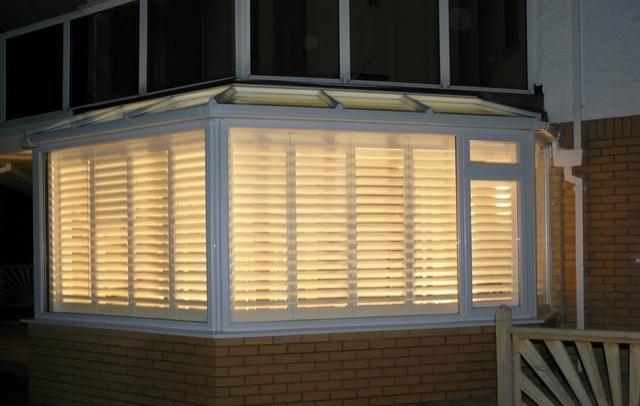 有个院子,宁愿不种花草,也要搭个玻璃顶阳光房,多个“度假区”