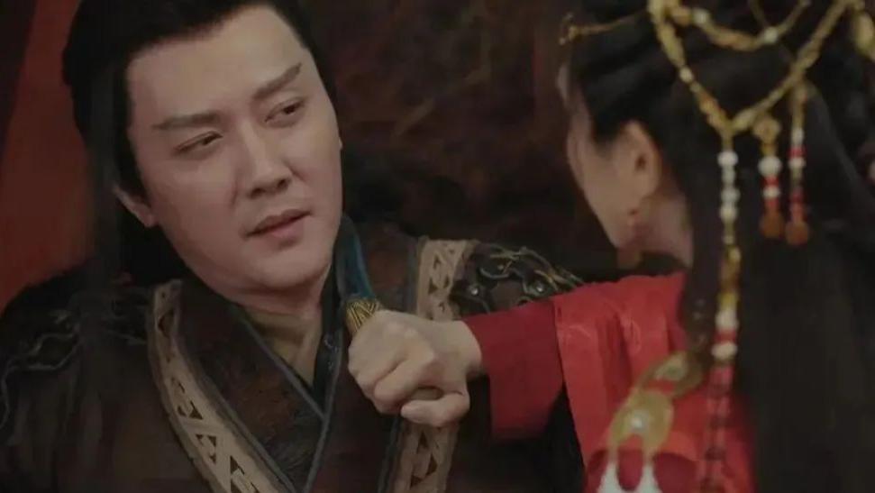 冯绍峰|从冯绍峰身上，我看到了中年男星“放纵”自己的“悲哀”