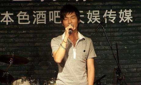 fx|陈楚生：凭快乐男声爆红，如今“失业”，他是资本的牺牲品嘛？