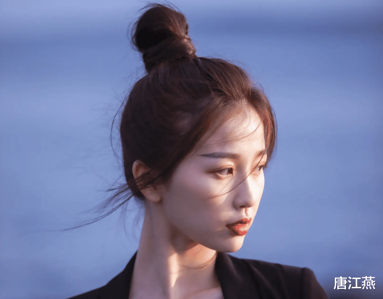 虞书欣|怎么评价虞书欣,她在电视剧《苍兰诀》中表现如何?