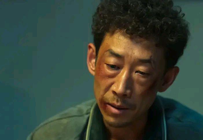 张译|《狂飙》里的“疯驴子”只有25岁？安欣面对黑势力多年毫发无伤？