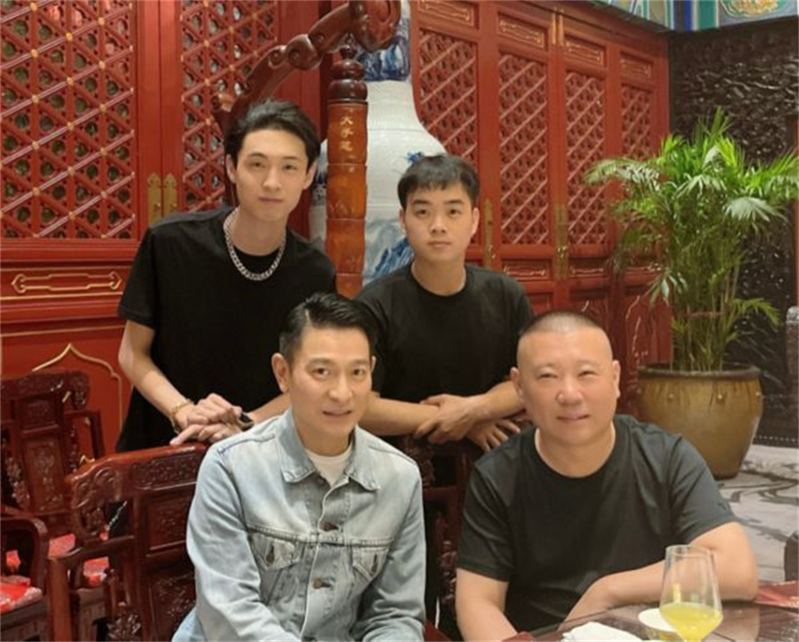 刘雯|郭德纲重启商演，德云三筱相声专场售票遇冷，网友：不值1388元