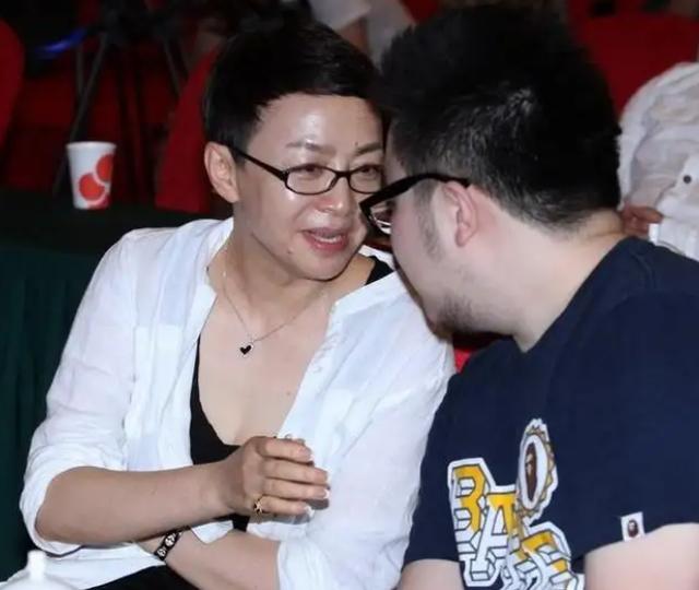 王博谷|4年之后，回看王博谷跟巴图的婚姻，才明白她有多聪明