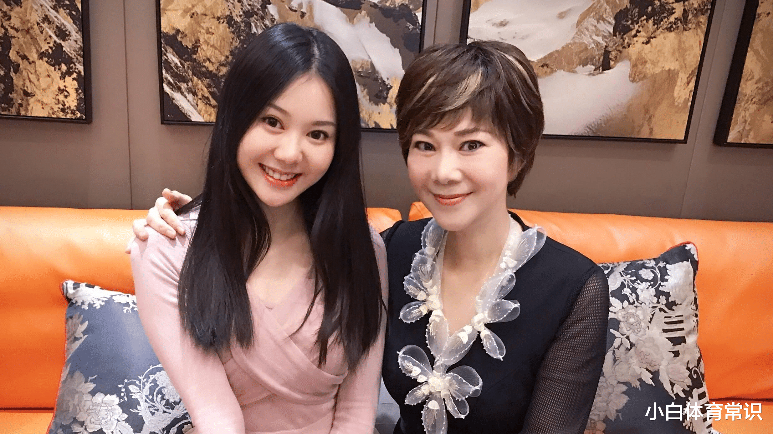 曹燕华|曾经的国乒一姐烟酒不离身，17岁暂获世界冠军，曾与施之皓谈恋爱