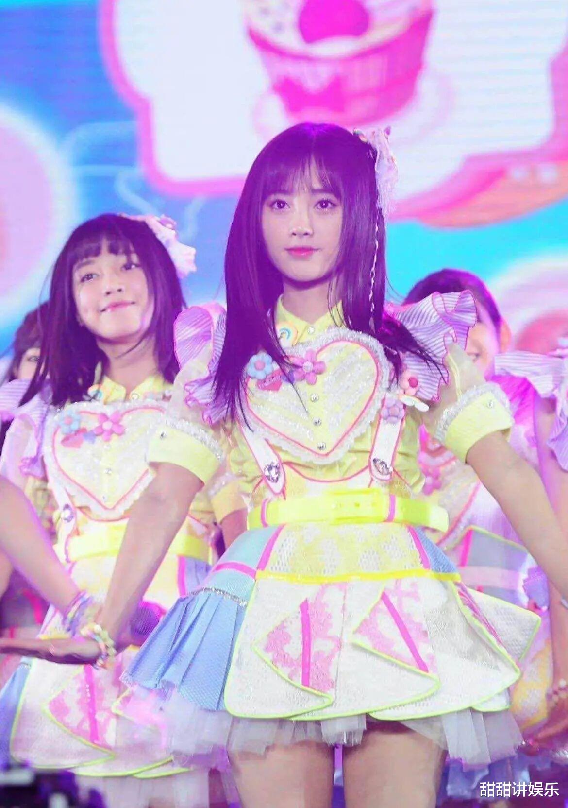 鞠婧祎|真实镜头下的鞠婧祎,网友:没有浓妆和美颜滤镜,生图真好看!