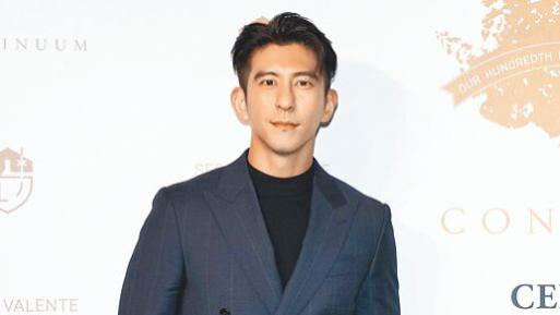 梧桐妹|梧桐妹穿辣妹装，继父修杰楷善意提醒不好看，却遭回怼“要你管”