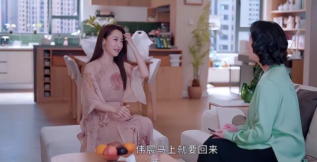 白冰|被称“京城四美”,巅峰时恋爱脑闪婚,今36岁独自带娃成单亲妈妈