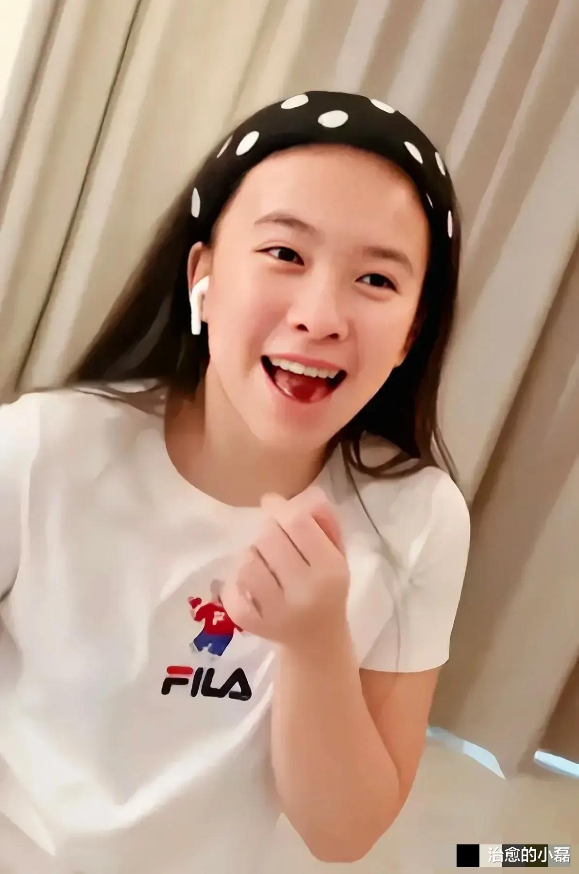 刘涛|刘涛女儿王紫嫣已经14岁，长得亭亭玉立，长得很像刘涛