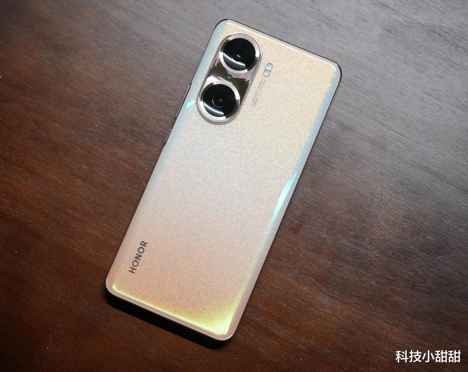 荣耀|被天玑8100荣耀70 Pro卷走，1亿像素超清摄影2499元大甩卖？