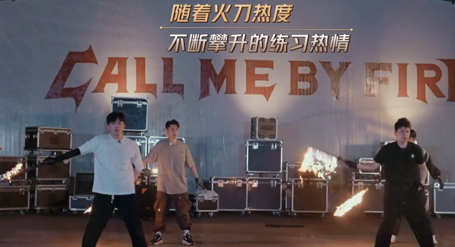 苏有朋|《披哥2》苏有朋经历过背叛后，找到了实力派哥哥，也变得不敢指手画脚