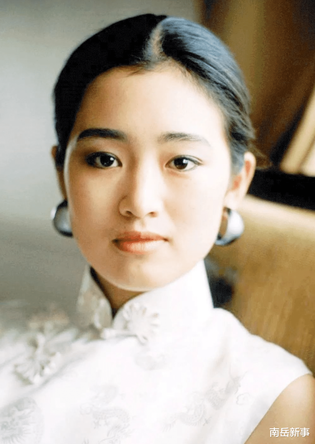 汤唯|汤唯惊艳亮相戛纳，三十年一觉戛纳梦，忆中国明星闪耀戛纳的日子