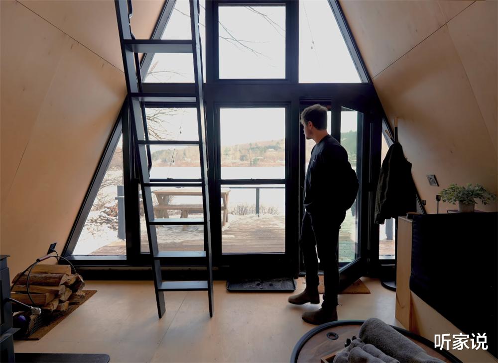 夫妻俩在郊外建23㎡蜗居,空间只有“巴掌大”,住起来却超爽