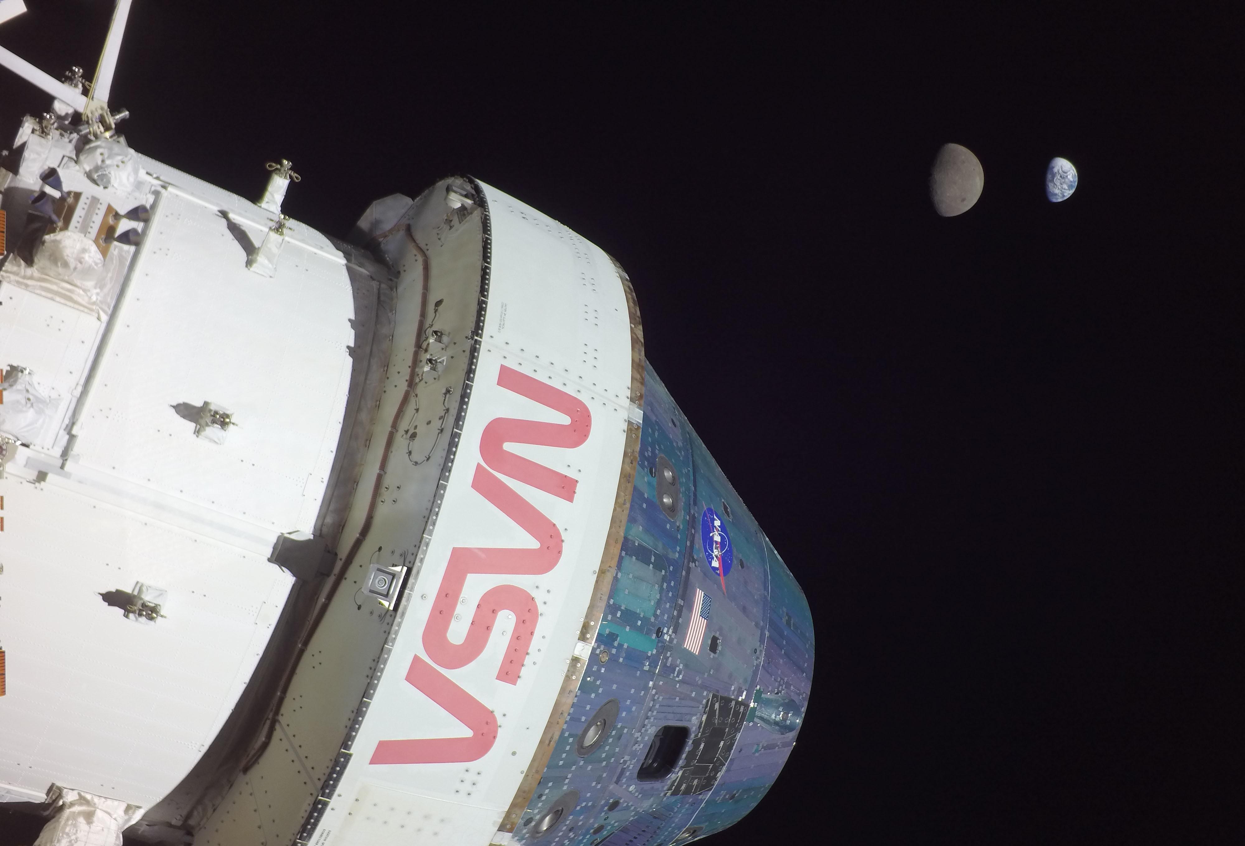 美国绕月飞船将跳跃式返回,NASA称是史上首次,不料中国早已实现