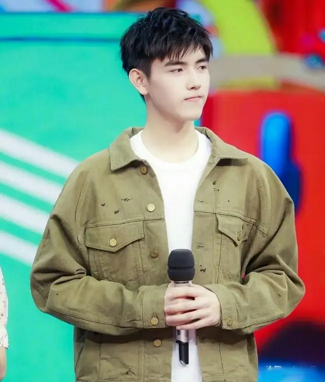 张默|“星二代”泛滥成灾,畸形的“世袭制”何时才能罢休?