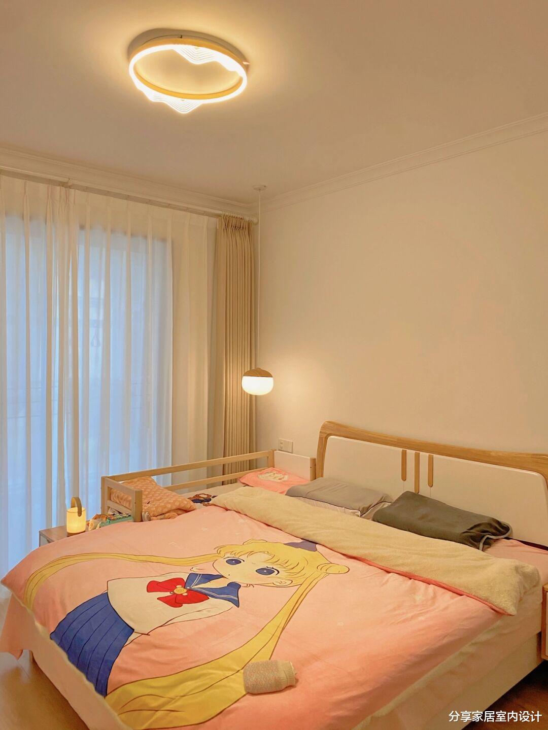 入住快半年的新房,东西越来越多,越来越充满生活气息,太喜欢了