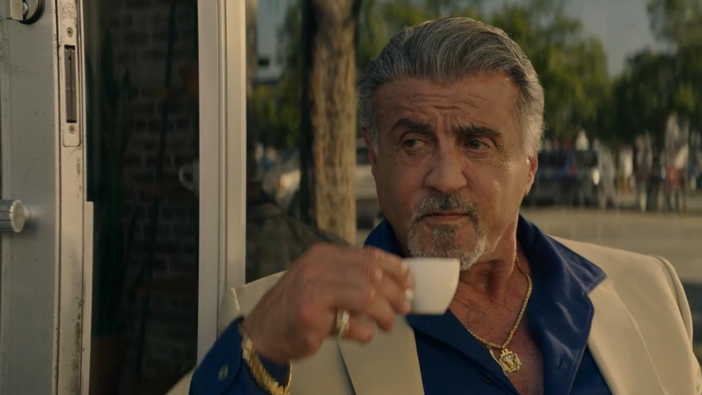 塔尔|史泰龙主演美剧，75岁黑帮老头，坐牢25年出狱后的“再奋斗”