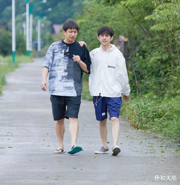 张艺兴|《向往6》4人确定回归，张艺兴加盟条件太硬核，咖位真能决定待遇