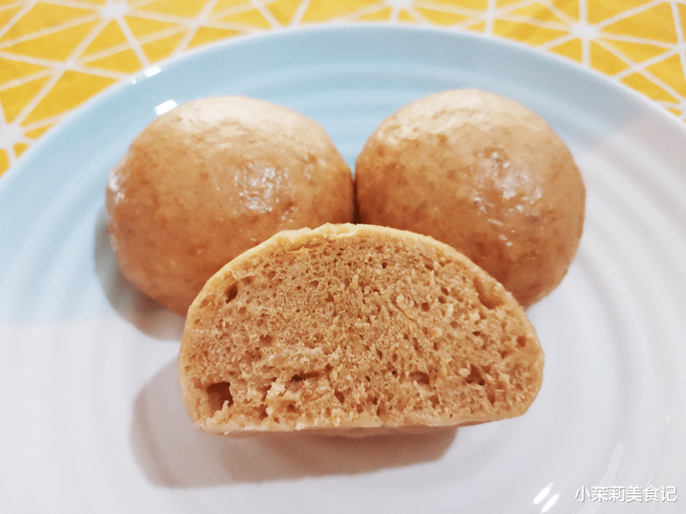 “睡不好,百病来”,建议大家多吃4样,安心除烦,睡得香精力旺