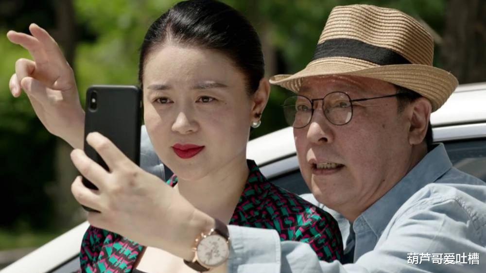 关婷娜|网曝本山传媒关婷娜，两百万豪车现身片场