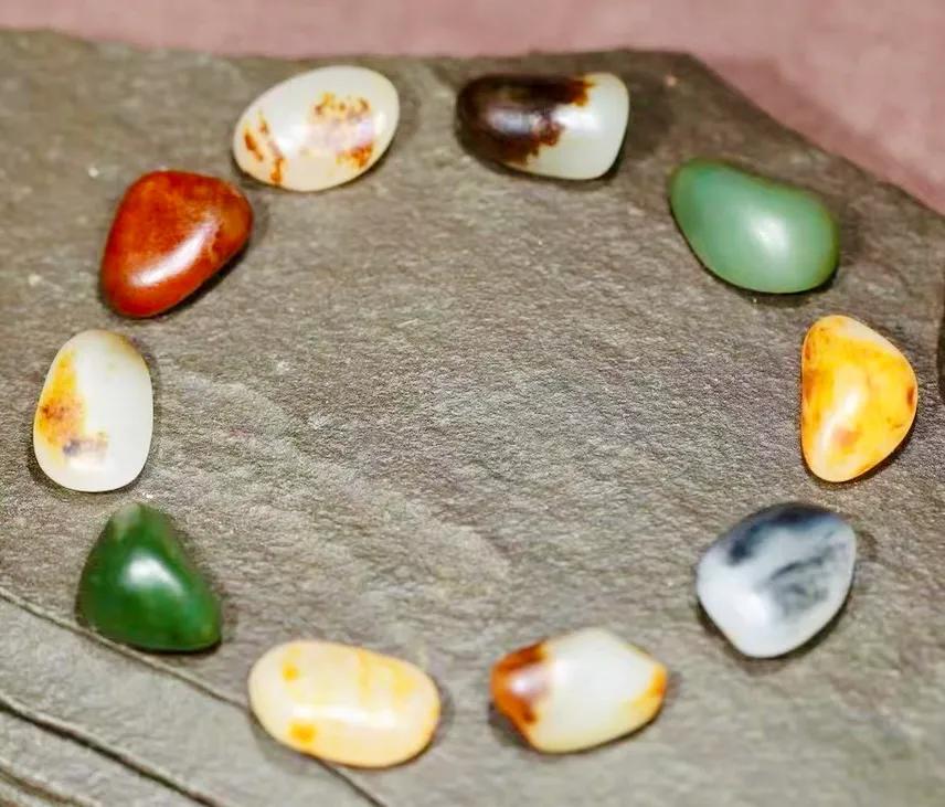 |和田玉手串常见珠型盘点！哪个是您的心头好？