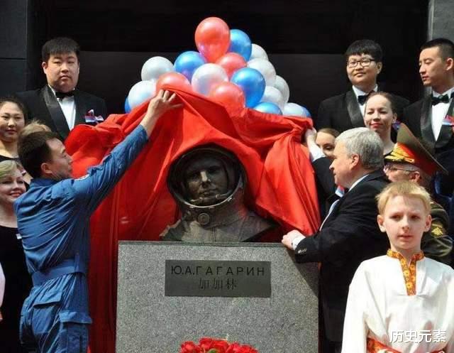 人类首次进入太空的宇航员死亡之谜,四十年后解密资料给出了解释