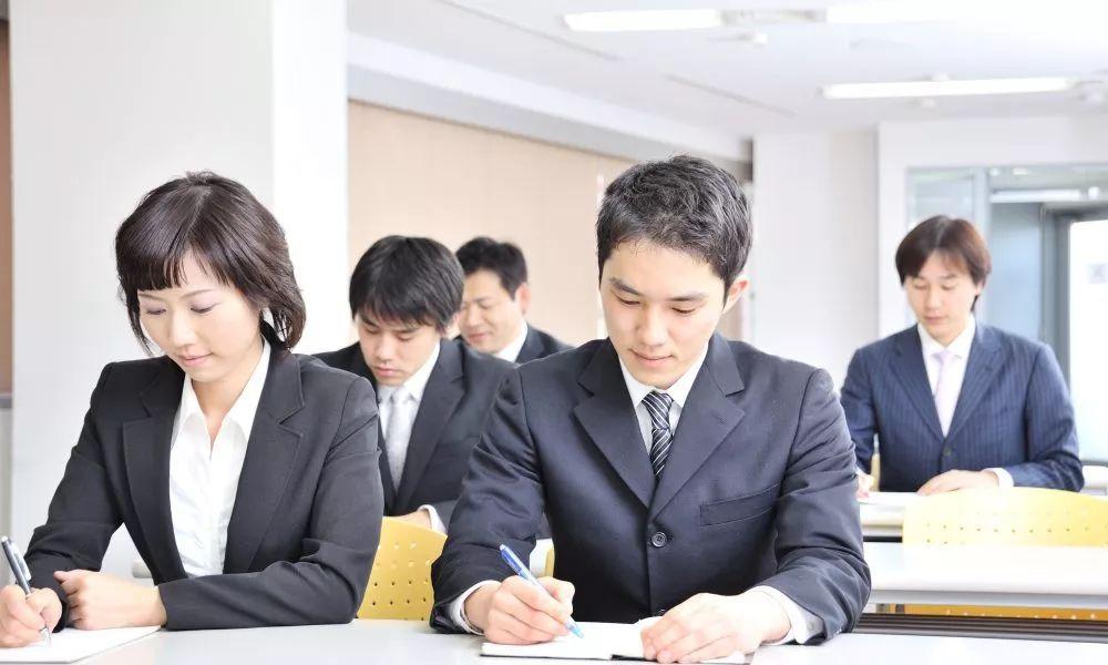 |职场中都不建议大家急于求成