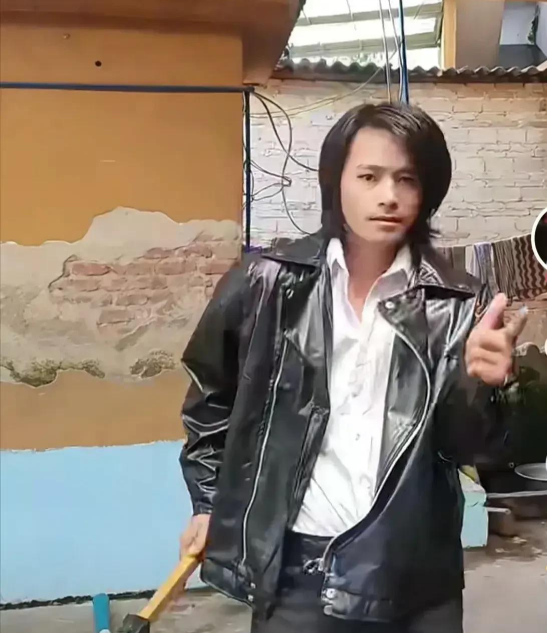 王澜|全国各地的“周星驰”泛滥成灾：有个形神俱备，有的像神经病！