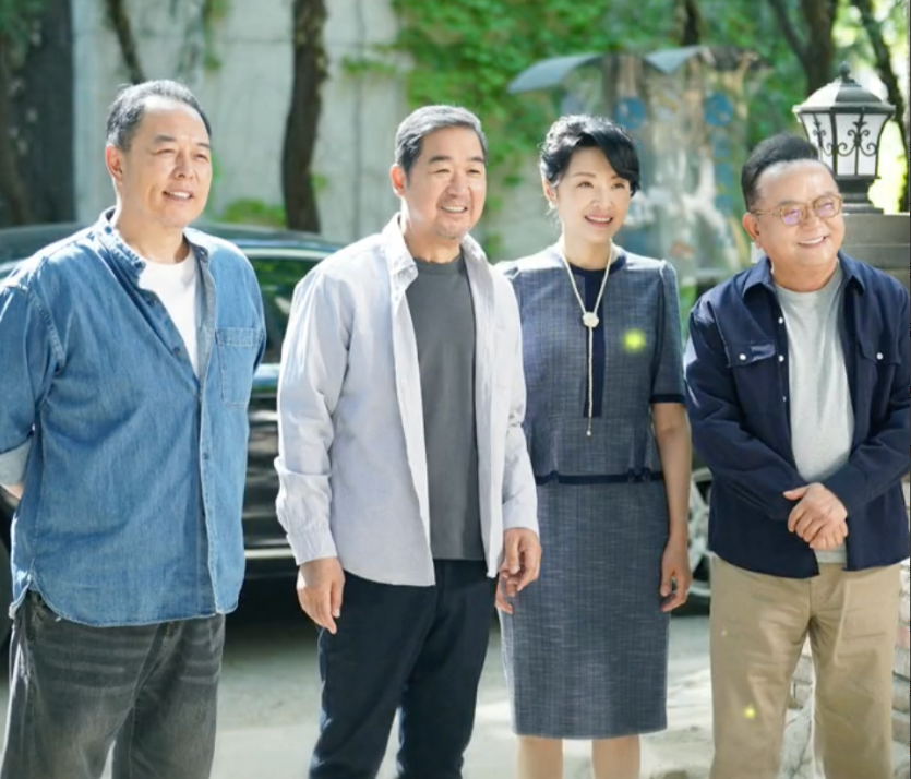 王刚|爷青回!张国立、王刚、张铁林合拍新剧,73岁王刚钻垃圾桶被赞敬业