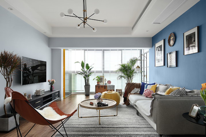 擦拭地板的时候,竟然有这么多小妙招?我看谁还傻乎乎的不知道!