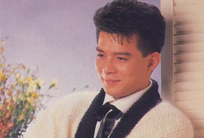 黄日华|黄日华版乔峰为何总戴着帽子?摘下帽子后,网友:我笑了