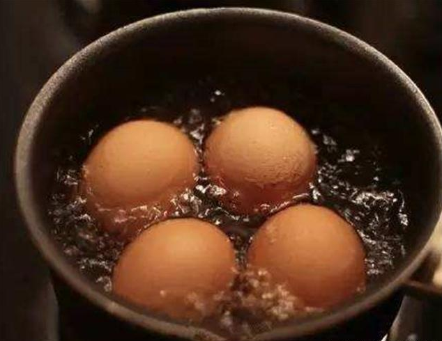 腹泻|早上吃鸡蛋,其实很多人都没吃对!这2个坏习惯你要早点改掉