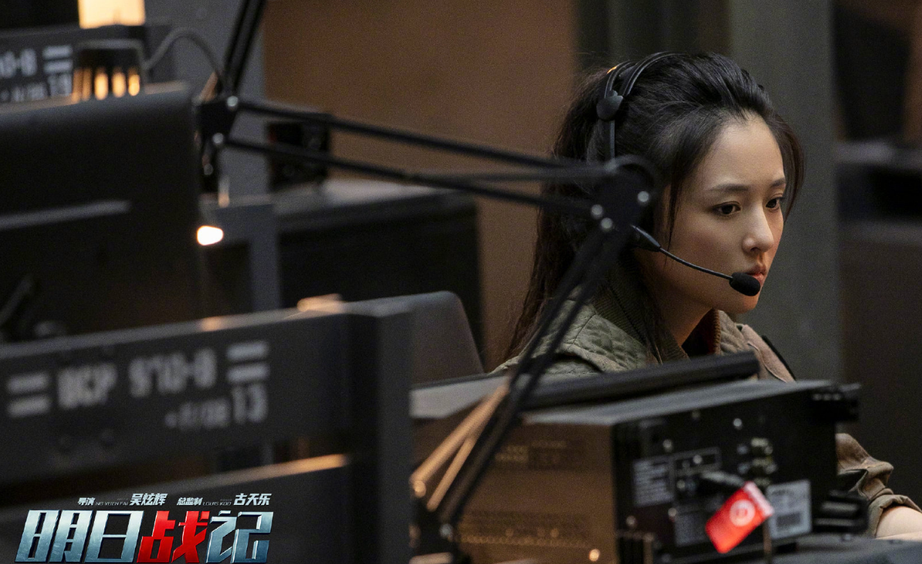 独行月球|《独行月球》连夺23天票房冠军，杨紫琼这部耗资10亿的大片来了