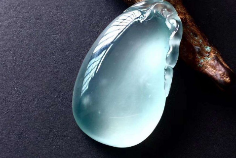 99版人民币|购买翡翠,翡翠原石和翡翠成品,哪个值得购买?