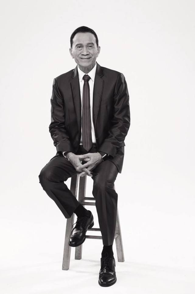 |泰国著名男星因肺癌去世，最后露面骨瘦如柴，遗体保存百天后下葬