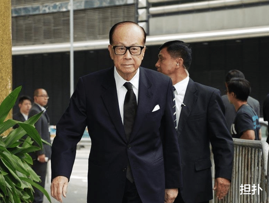 腾讯|刘强东给高管降薪,连马化腾也要砍项目,只有李嘉诚一人忙着抄底