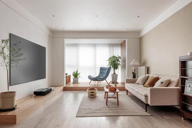 她家不豪华，可一进玄关就把我迷住，全屋高级大气堪称装修榜样！