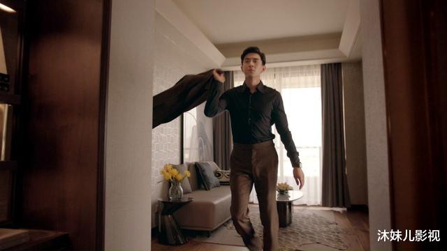 林更新|路人偶遇林更新,直接用四个字形容真人,九亿少女的梦不是玩笑