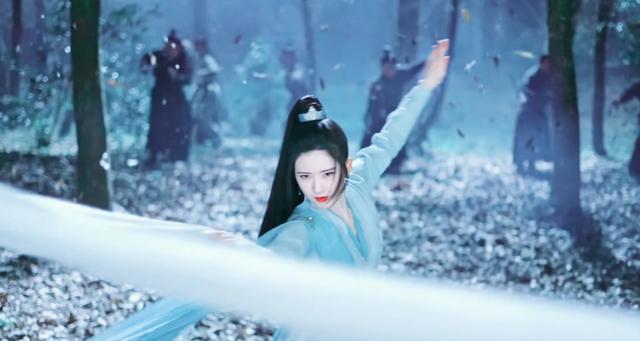 赵露思|同样是用丝带演打戏,将赵露思与这几位女星放一起,差距一下就出来了