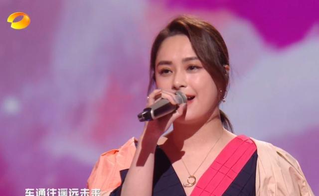 护肤 芒果跨年暴露明星真容:杨紫宋茜苹果肌抢镜,王源王一博脸圆发福