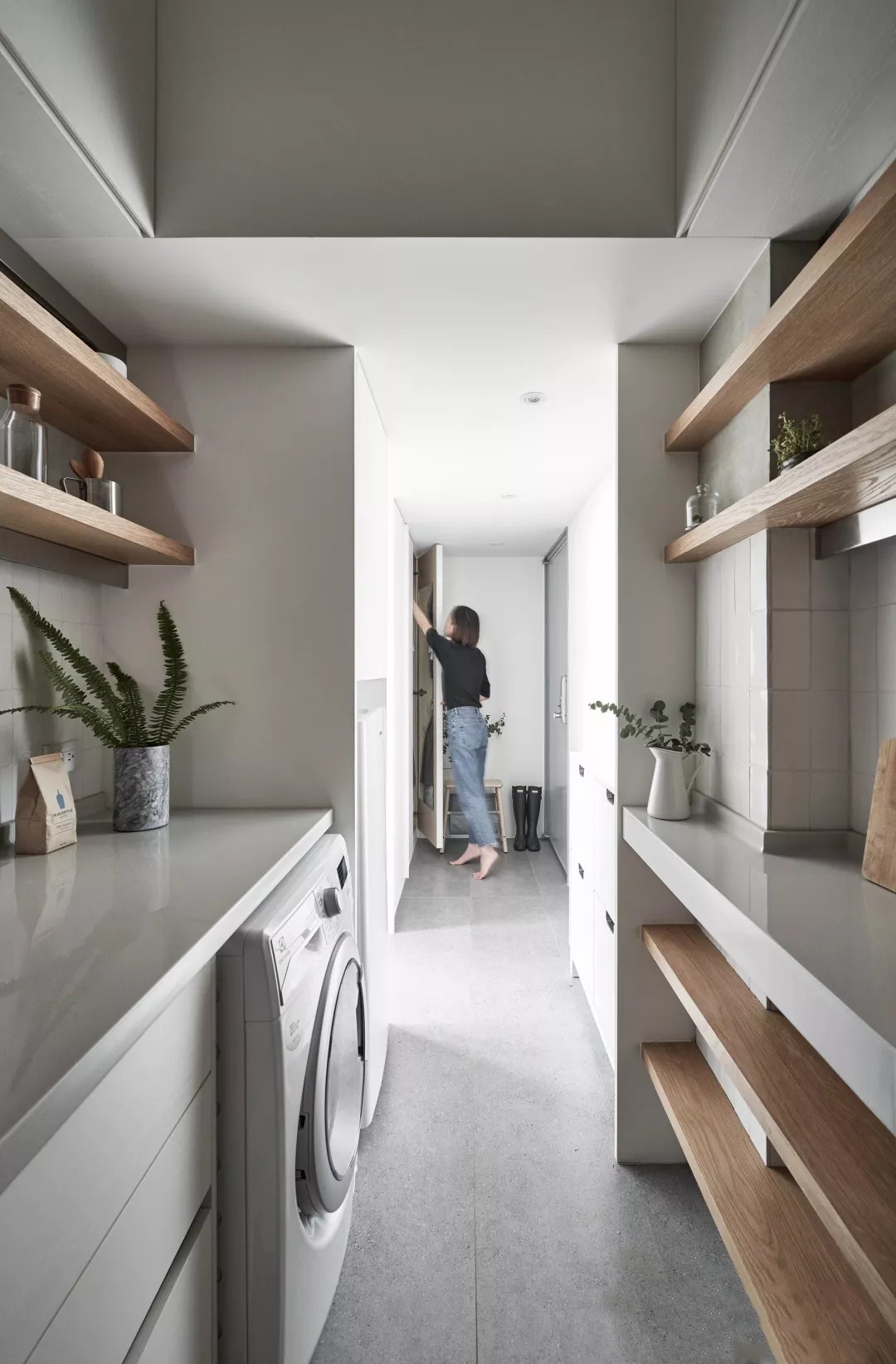 17㎡凭空变成一间房,3㎡大浴缸在浴室也不嫌小,极限改造不相信