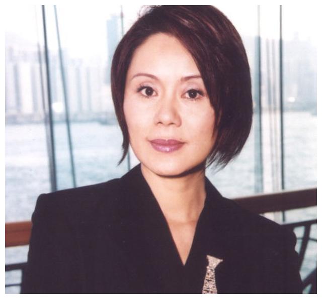 杨紫|两大妈妈专业户聚会!75岁陈嘉仪家庭美满,程可为坚持不婚不育