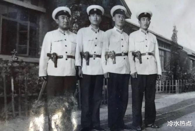 1969年,氢弹核心部件丢失,总理震怒;老神探出马,十天擒获女贼