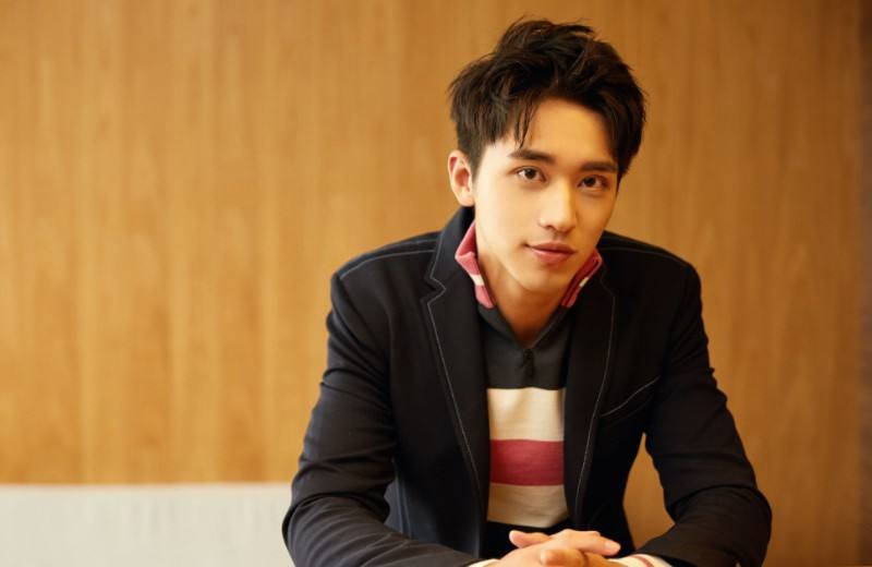 cp粉|许魏洲官宣结婚CP粉舆论失控:新娘被网暴,隐瞒4年恋情吃CP红利?