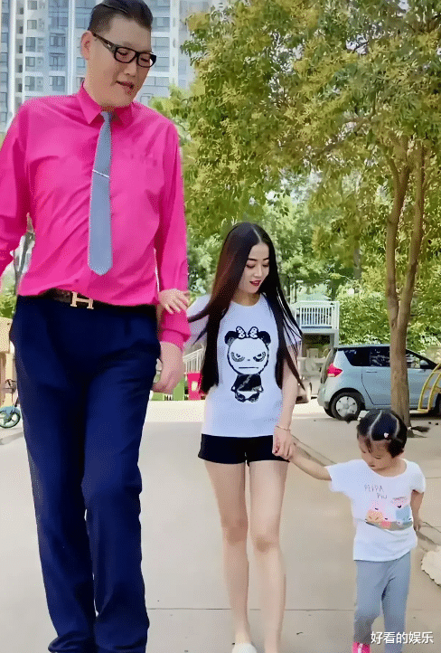 张欢|巨人张欢妻子吐苦水，称老公生活不能自理，后悔和太高的人结婚