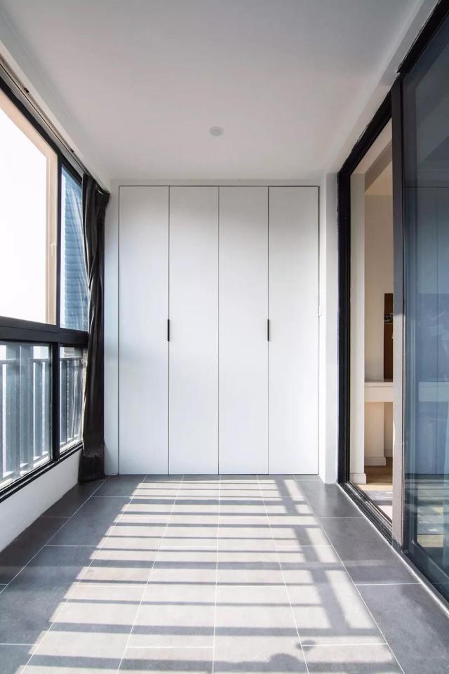 全屋刷大白，电视墙不造型，反而装出了高级范，太有档次了！晒晒