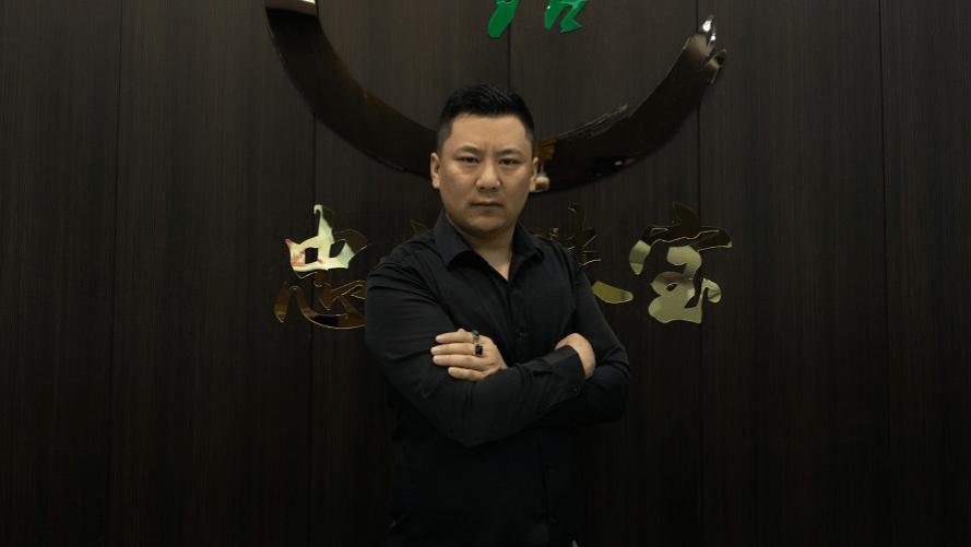 翡翠手镯|忠洁艺术——刘忠国